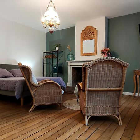 Le Relais Napoleon Acomodação com café da manhã Avesnes-sur-Helpe Exterior foto