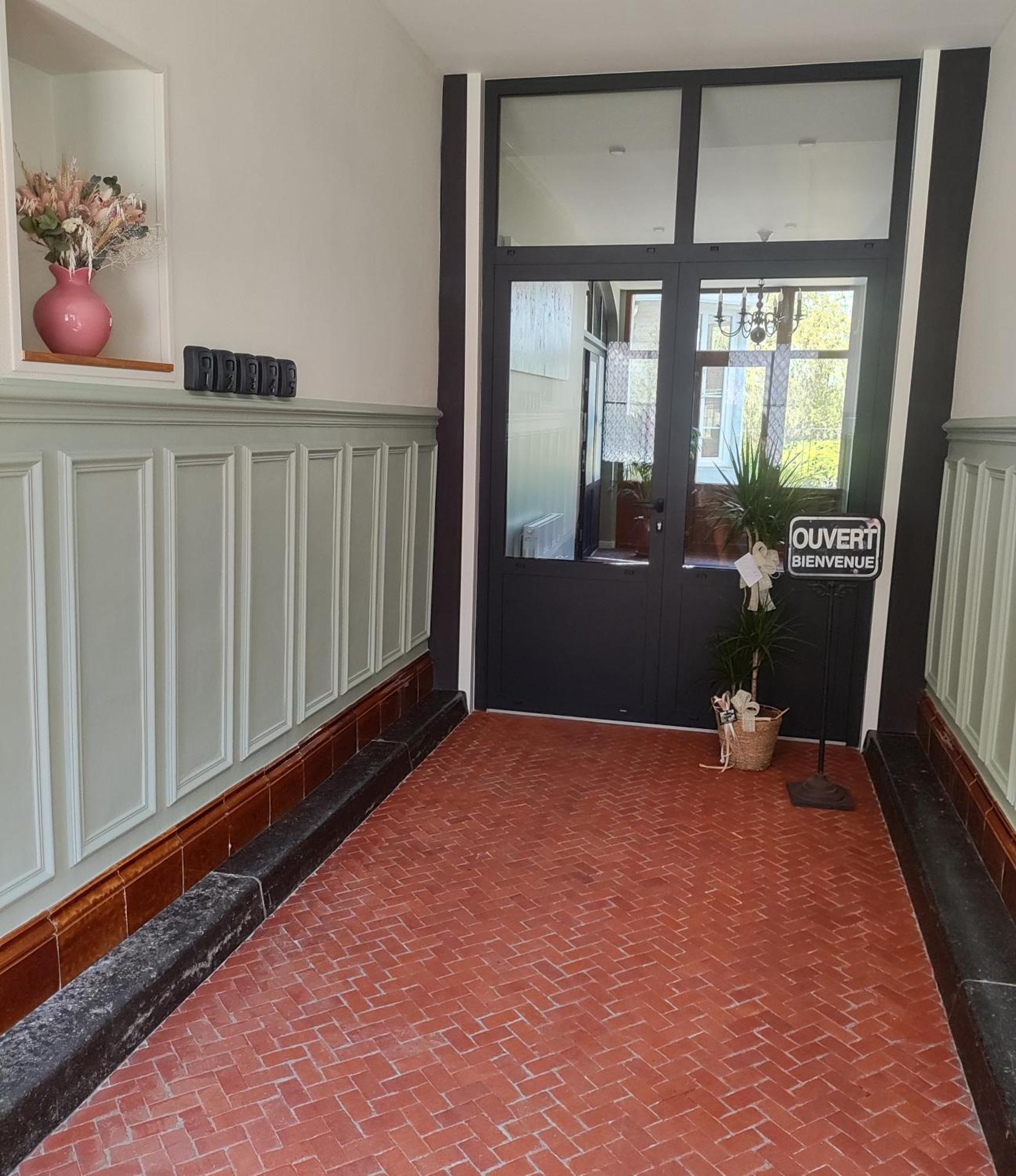 Le Relais Napoleon Acomodação com café da manhã Avesnes-sur-Helpe Exterior foto
